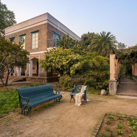 Lohonostays Library Sadhrana Bagh Gurgaon Exterior photo